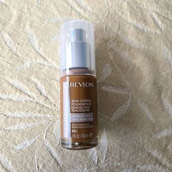 Revlon Illuminance Skin-Caring foundation 501 5% Squalame Hyaluronic Acid - Picture 1 of 5